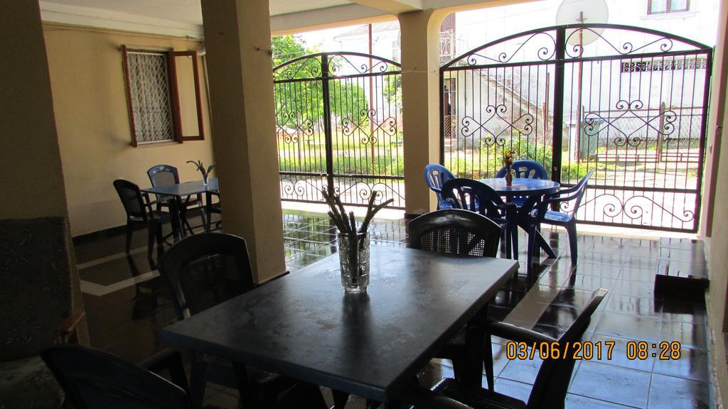 Sunny House Kobuleti Hotel Exterior photo
