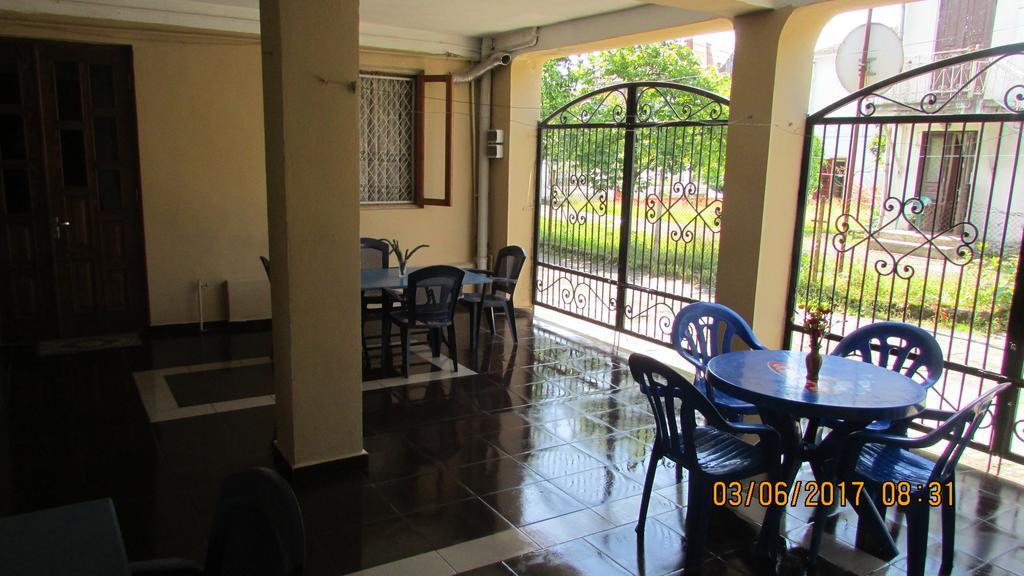 Sunny House Kobuleti Hotel Exterior photo