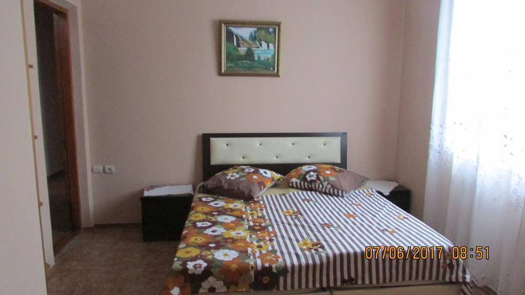 Sunny House Kobuleti Hotel Exterior photo