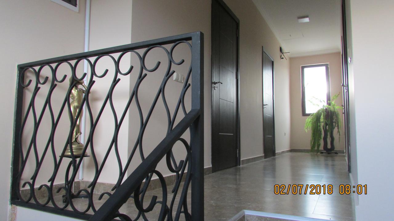 Sunny House Kobuleti Hotel Exterior photo